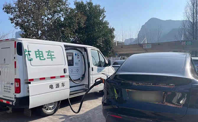 沙坡头区汽车搭电